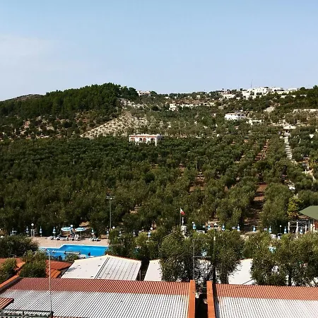 Villaggio Mare Blu 3* Вьесте