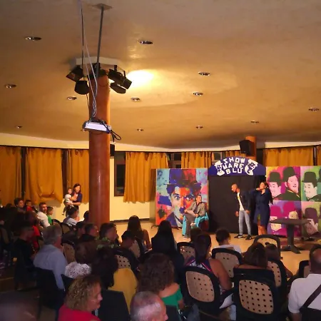 Prázdninový areál Villaggio Mare Blu 3*