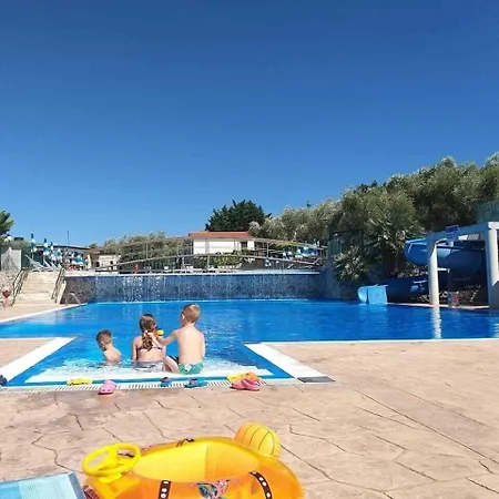 Villaggio Mare Blu ויאסטה